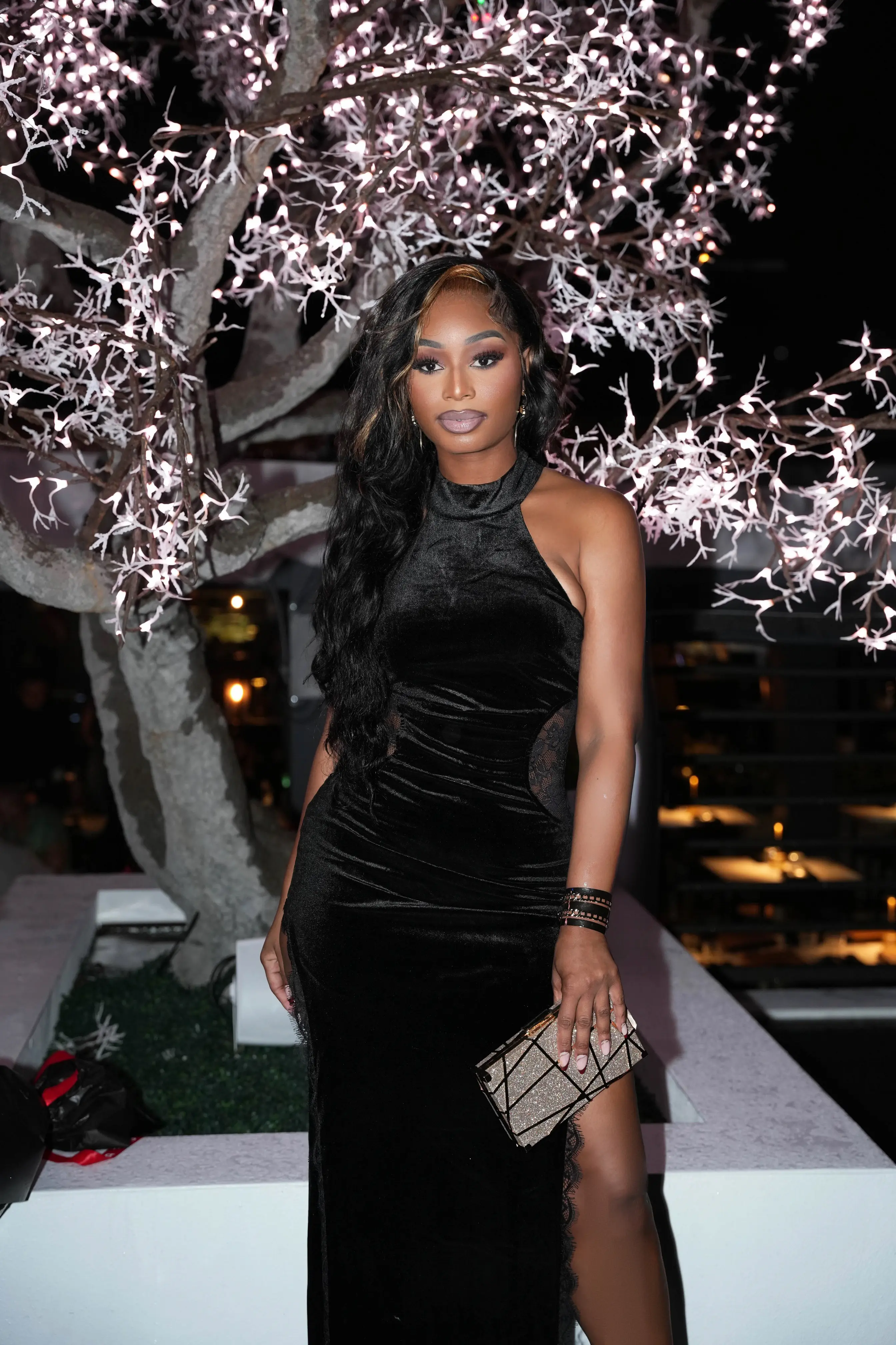 Couples photos Hard Rock Miami — elegant indoor reflections, close-up portrait